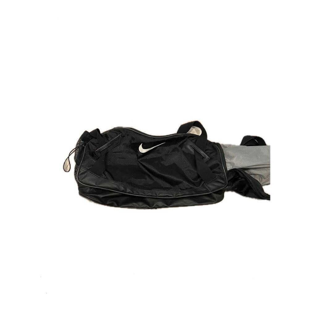 Nike Brasilia 9.5 Black Medium 60L Duffel Gym Bag